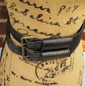 Vintage 80's Double wide buckled belt M/L‎